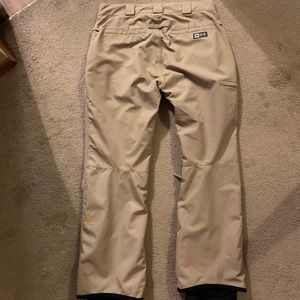 Men’s 686 snowboard pants - Medium